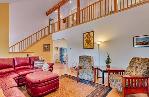 Pagosa Springs Cabin | Backyard w/ seating & games! Spacious Home w/Loft- 5 Minutes to Shopping/Dining