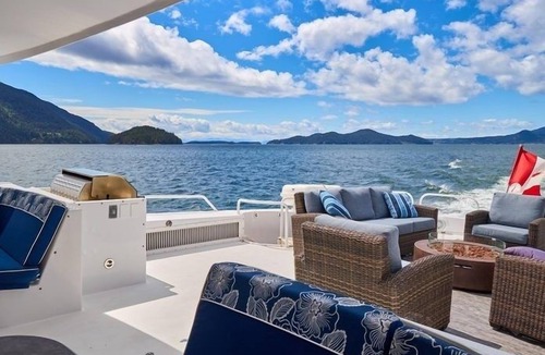Central Beach Boat Rental | Bahamas Superyacht Privatecruise