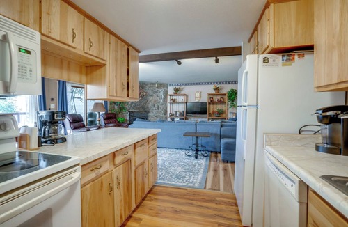 Dillon Condo | Balcony w/Lake & Mtn Views! Walkable Dillon Condo