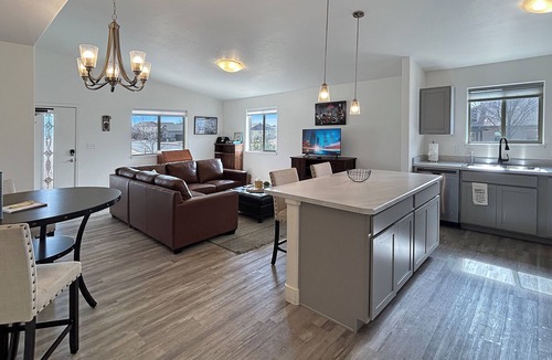 Fruita House | BarknBike Abode Pets Desk Bikes Garage