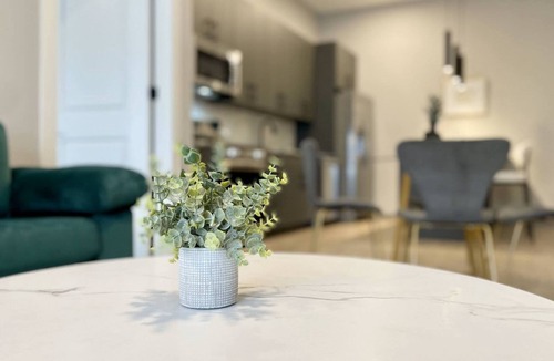 Ohio City Apartment | Barsala l Modern 2BD in Duck Island neighborhood!