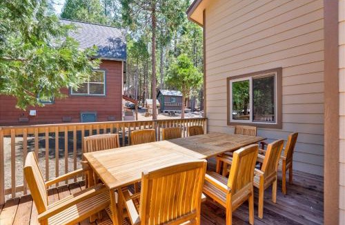 North Wawona House | Base Camp- Inside Yose w pool table/grill