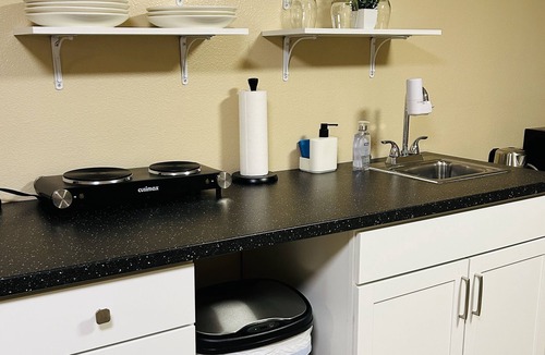Aurora Apartment | Basement Apartment Near Anschutz DIA Central Park