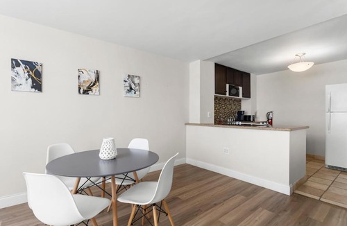 Bay Harbor Islands Apartment | Bay Harbor Sunset Apt 3B