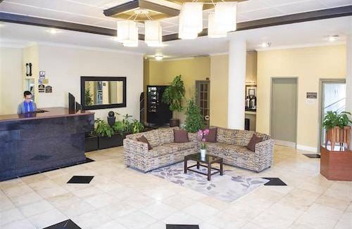 Monterey Park Hotel | Baymont by Wyndham Monterey Park