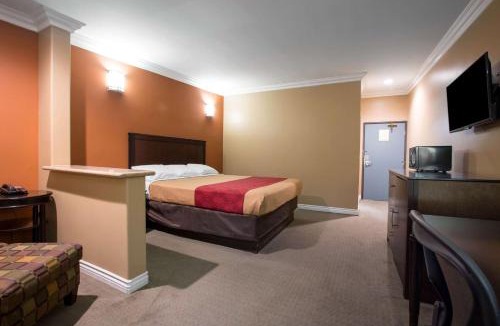 Ontario Hotel | Baymont by Wyndham Ontario