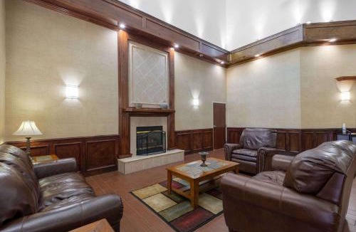 Briargate Hotel | Baymont by Wyndham Colorado Springs