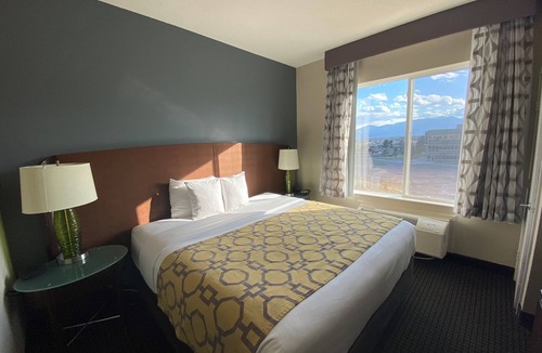 Briargate Hotel | Baymont by Wyndham Colorado Springs