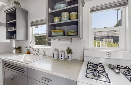 Huntington Beach House | Beach Walk Bungalow - Walk Everywhere - Beach, Pier, Pacific City & Main Street!