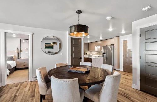 Steamboat Springs Apartment | Bear Claw 106 - Unbeatable Backdoor Ski-in Ski-out Access, Slope Views & Winter Shuttle!