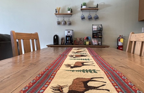 Buena Vista House | Beat the Heat at Riverhouse Retreat on South Main