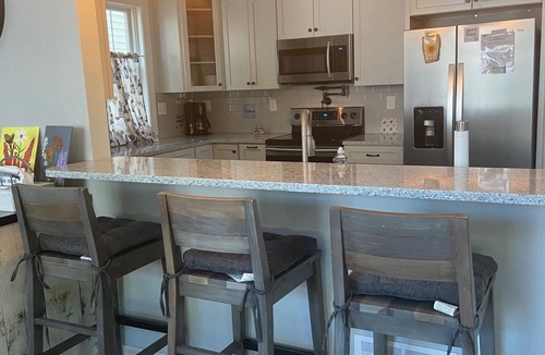Lakeside House | BEAUTIFUL 2019 LAKESIDE CLASSIC HOME! Golf Cart Included April-November!