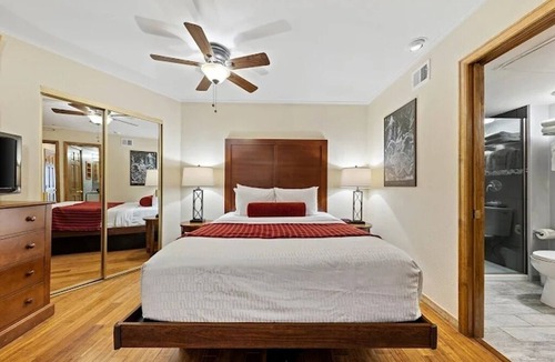 Avon Cabin | Beautiful 3-bedroom lodge/suite - Sleeps 6-8 - Avon Colorado