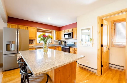 Eagle-Vail House | Beautiful 3-bedroom townhome in Avon perfect for your getaway