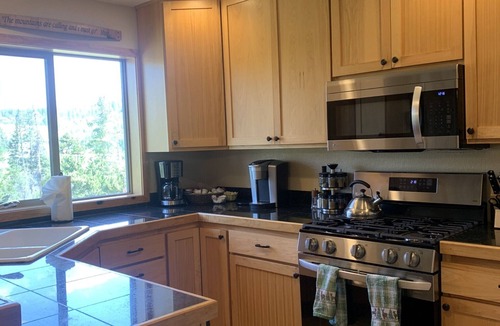 Winter Park House | Beautiful 3 Bedroom Townhome In Downtown Winter Park With Private Hot Tub