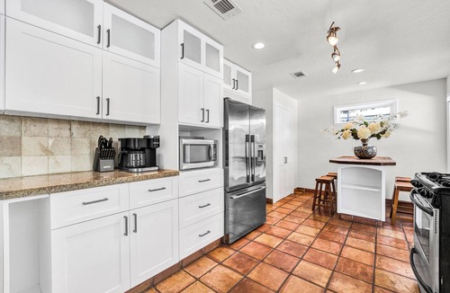 South Lake House | Beautiful 3Br/2Ba House w/Heated Pool