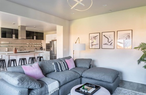 Northside House | Beautiful 5BR House in San Jose w/Fenced Yard