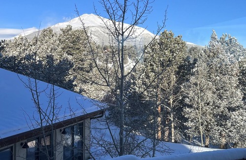 Allenspark House | Beautiful 6-Bedroom Retreat Home at Allenspark, CO