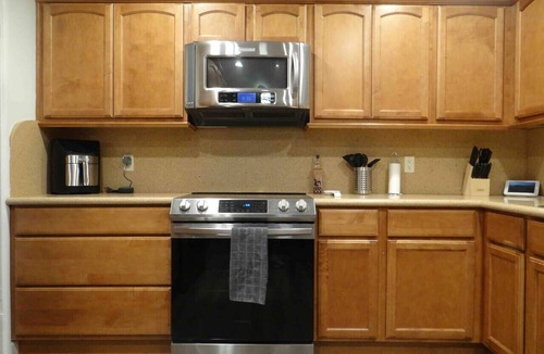 Carriage Square House | Beautiful and Cozy 4-BR residential home!