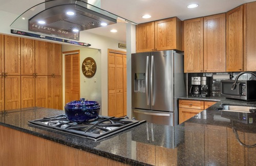 Eagle-Vail House | Beautiful Backyard With Private Hot Tub - Pet Friendly - Beds for any group dynamic