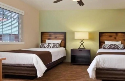Fox Farm Resort | Beautiful Big Bear Resort with Loads of Amenities Dec 22 - 29 2023