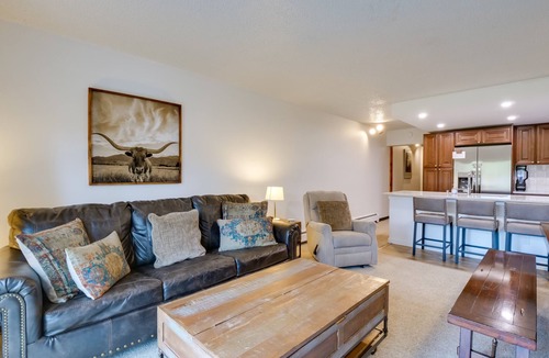 Breckenridge House | Beautiful Breck Townhome w/Pool: 1 Mi to Main St!