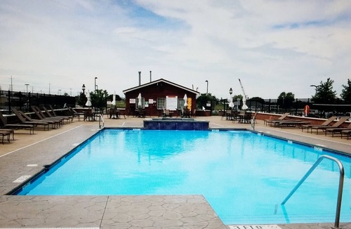 Sandusky Condo | Beautiful Condo on Lake Erie Sleeps 11 8 beds