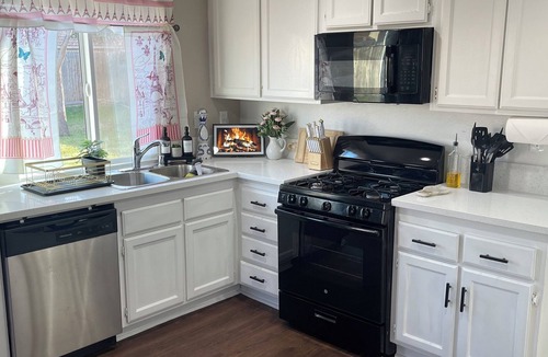 Moreno Valley House | Beautiful Home in Moreno Valley