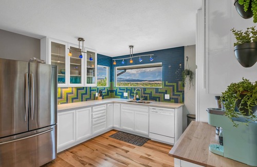 Canon City House | Beautiful home on the bluff overlooking river and mountain views with hot tub!