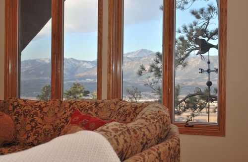 Monument House | Beautiful Home Surrounded by Tall Pines and Awesome Mountain Views