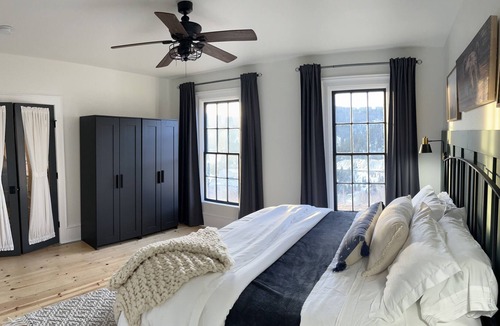 Central City House | Beautiful mountain views in this completely remodeled historical mountain home