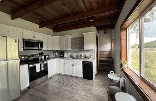 Fort Garland Cabin | Beautiful SoCO Mtn Getaway