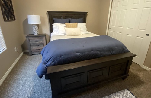 Cimarron Hills House | Beautiful Stylish Craftsman 5 Bedroom home