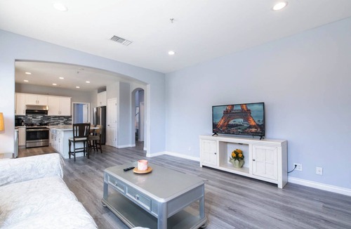 Los Serranos House | Beauty of Montclair home