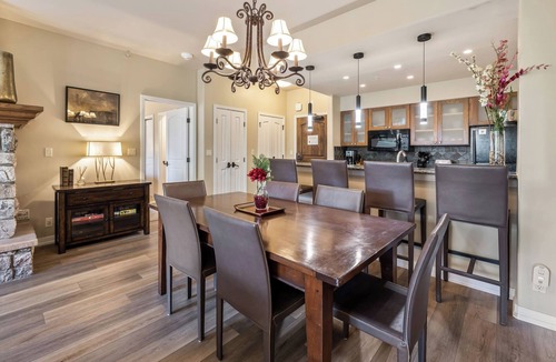 Beaver Creek Condo | Beaver Creek 2BR/2BA with Private Balcony! Mountain Views, Pool and Hot Tub