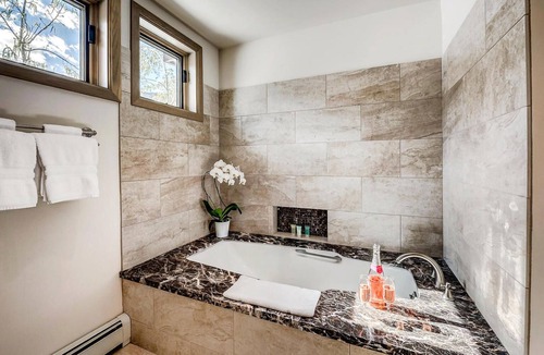 Highlands Townhomes Condo | Beaver Creek CO | Highlands Slopeside 202 | Platinum 3 Bedroom
