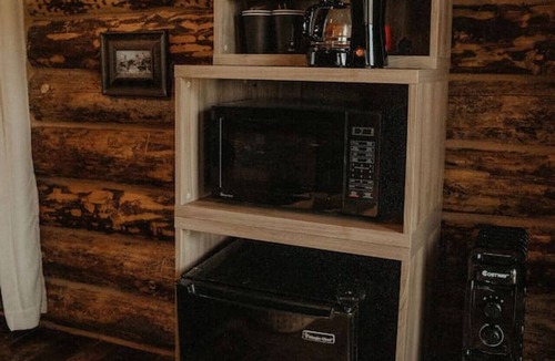 Paonia House | Benaiah`s Bunkhouse Fort Austin