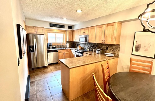 Peak 9 House | Best location in all Breckenridge! True Ski-In, Ski out, Walk to Town! Amazing!