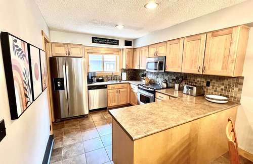 Peak 9 House | Best location in all Breckenridge! True Ski-In, Ski out, Walk to Town! Amazing!
