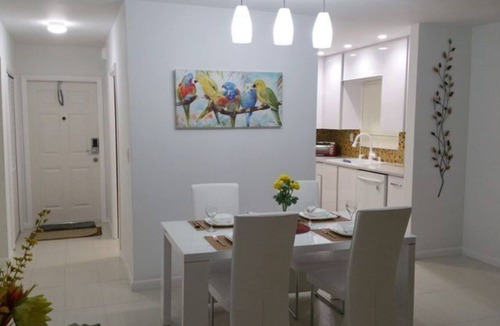 Parkside Apartment | Best location in the famous downtown Hollywood, Florida