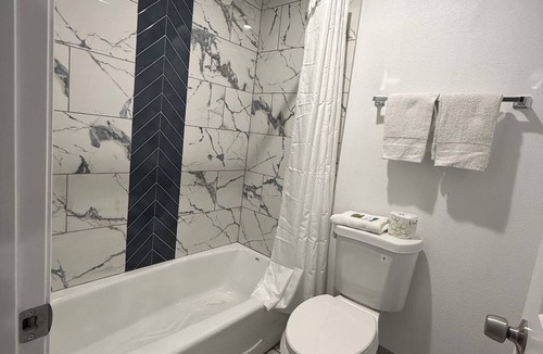 South Montebello Hotel | Best Star Inn - LA Commerce Casino, Citadel & I-5
