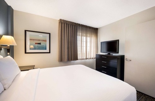 Santa Clara Hotel | Best Value, Quality Stay! Fully-equipped Kitchen, Pet-friendly Property!