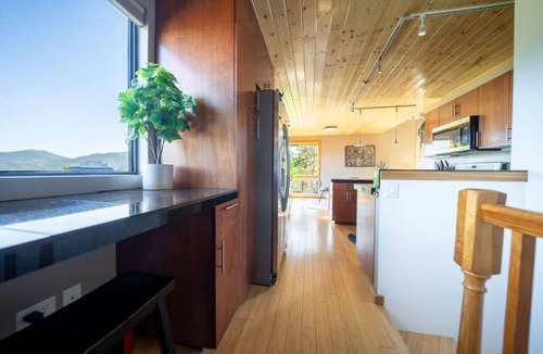 Venner Ranch Estates Cabin | Best Views, Hot Tub Near National Park! King Beds!