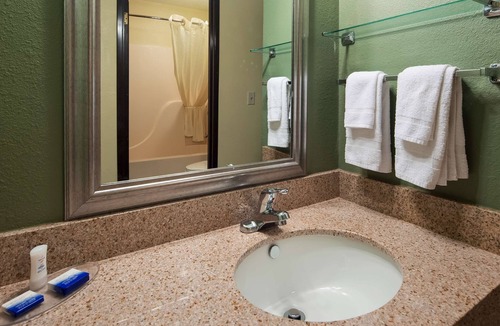 Mansfield Hotel | Best Western Mansfield/Bellville