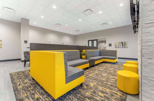 Cranberry Township Hotel | Best Western Plus Cranberry-Pittsburgh North