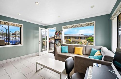 Munras Avenue Hotel | Best Western Park Crest Inn