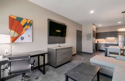 West Colorado Springs Hotel | Best Western Plus Fillmore Inn & Suites