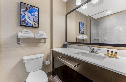 Steubenville Hotel | Best Western Plus Franciscan Square Inn and Suites