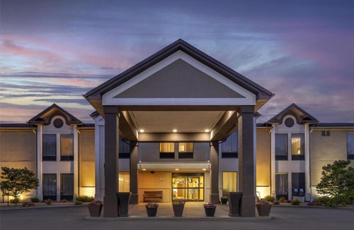 Olean Hotel | Best Western Plus University Inn