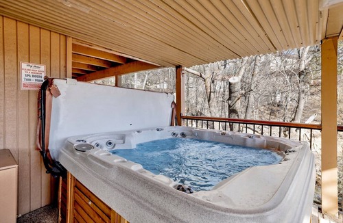 Fawnskin Cabin | Big Bear 7th Heaven ~ Lakeview Chalet with Hot Tub, Sauna, Grill, Great Deck Views